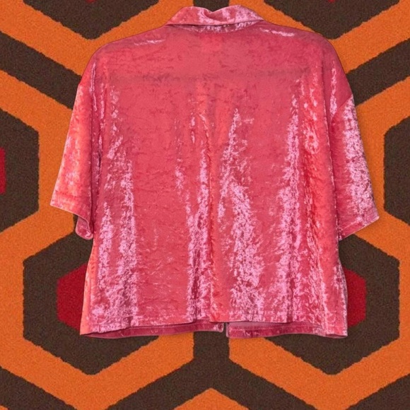 RARE VTG 80s 90s California Dynasty Pink Crushed Velour Button Down Crop Top - Picture 3 of 4